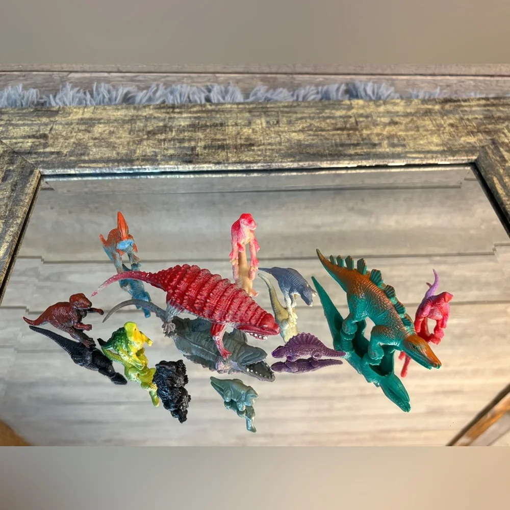 Dinosaur Figurine Set of 11 Rubber & Plastic Colorful Cake Toppers Toy Lot